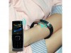 http://https://mocubo.es//p/11071-brazalete-bluetooth-con-vibracion-e-identificacion-de-llamada.html