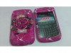 http://https://mocubo.es//p/12371-carcasa-para-blackberry-8900-grabados-rosa.html